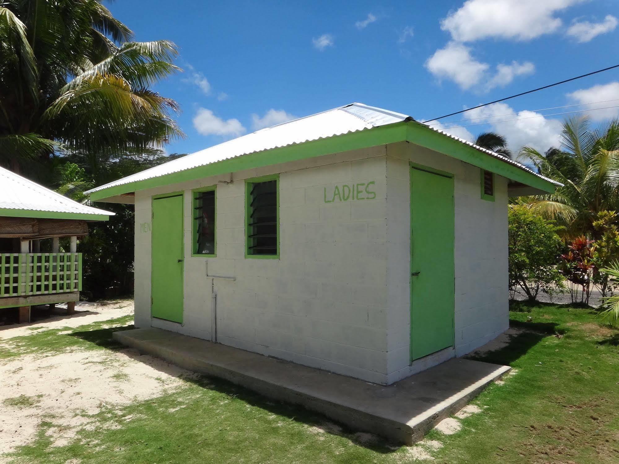 Tailua Beach Fales Manase Exterior photo
