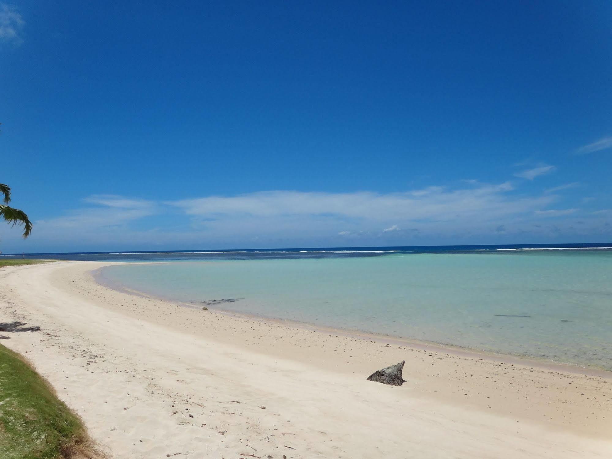 Tailua Beach Fales Manase Exterior photo