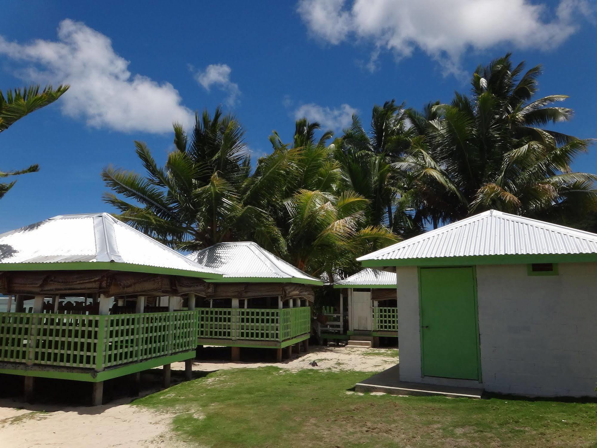 Tailua Beach Fales Manase Exterior photo